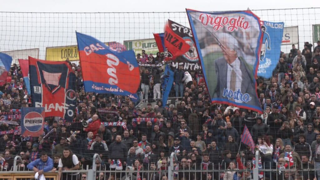 Casarano in C, festa grande dentro e fuori lo stadio