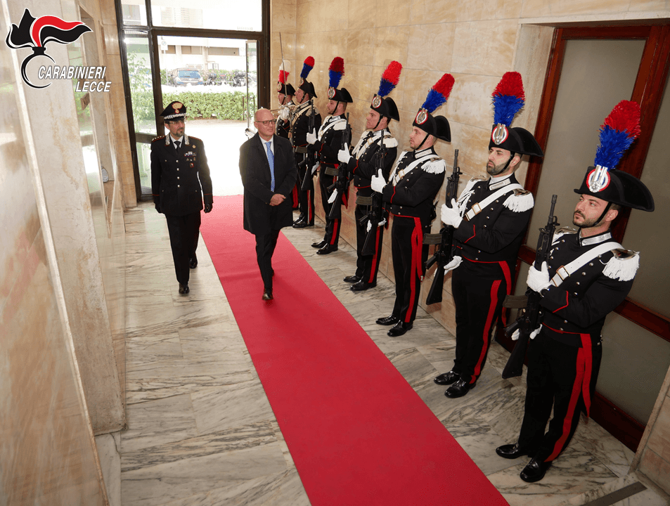 Il Prefetto di Lecce Manno visita il Comando Provinciale dei Carabinieri