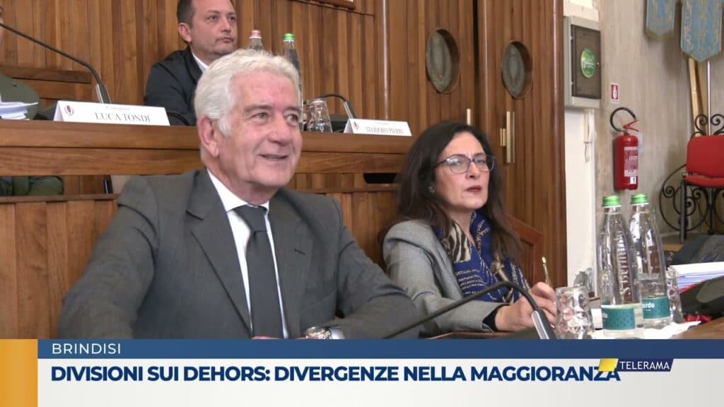 Divisioni sui dehors: divergenze nella maggioranza brindisina