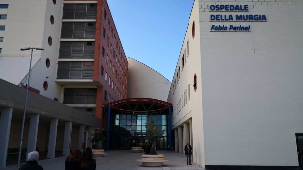 Dottoressa aggredita al Perinei dopo morte anziana paziente