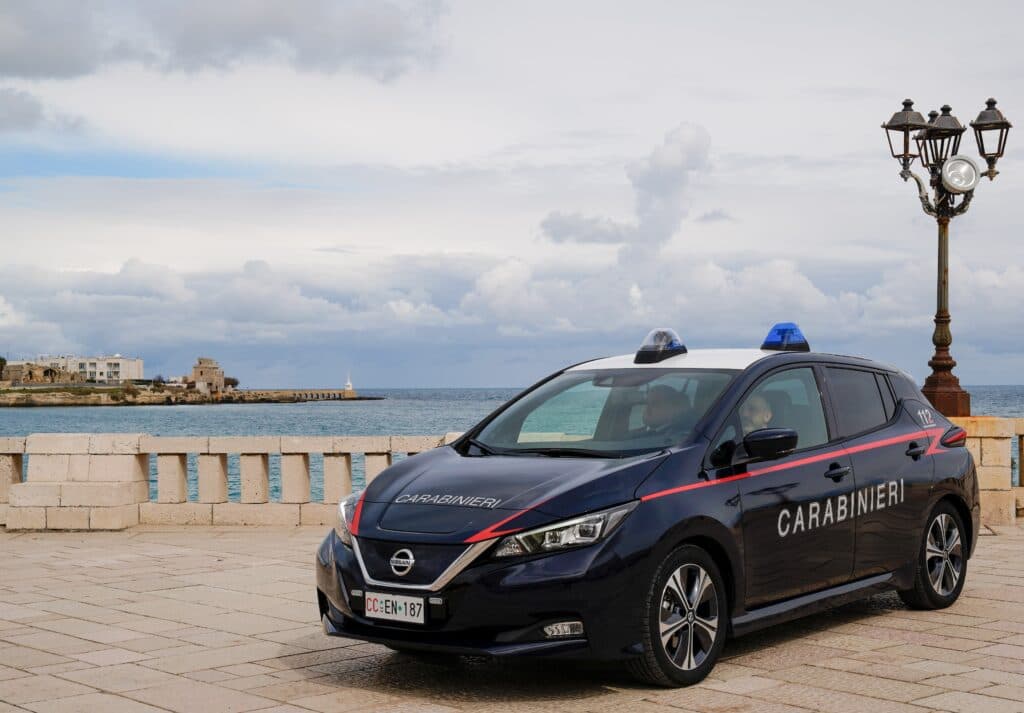 Molestie e violenze sessuali in spiaggia: 51enne salentino agli arresti domiciliari