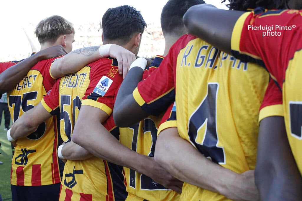 Novanta minuti di speranza-salvezza, i tifosi del Lecce ci credono