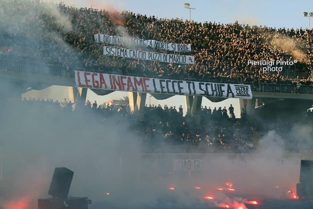 Lecce, la Lega presenta il conto: 20 mila euro. E la diffida