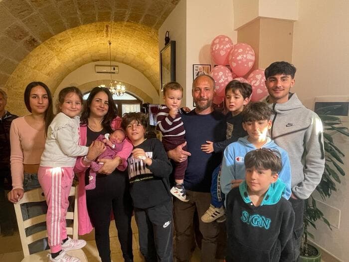 Alessano, nasce il decimo figlio nella famiglia dei record