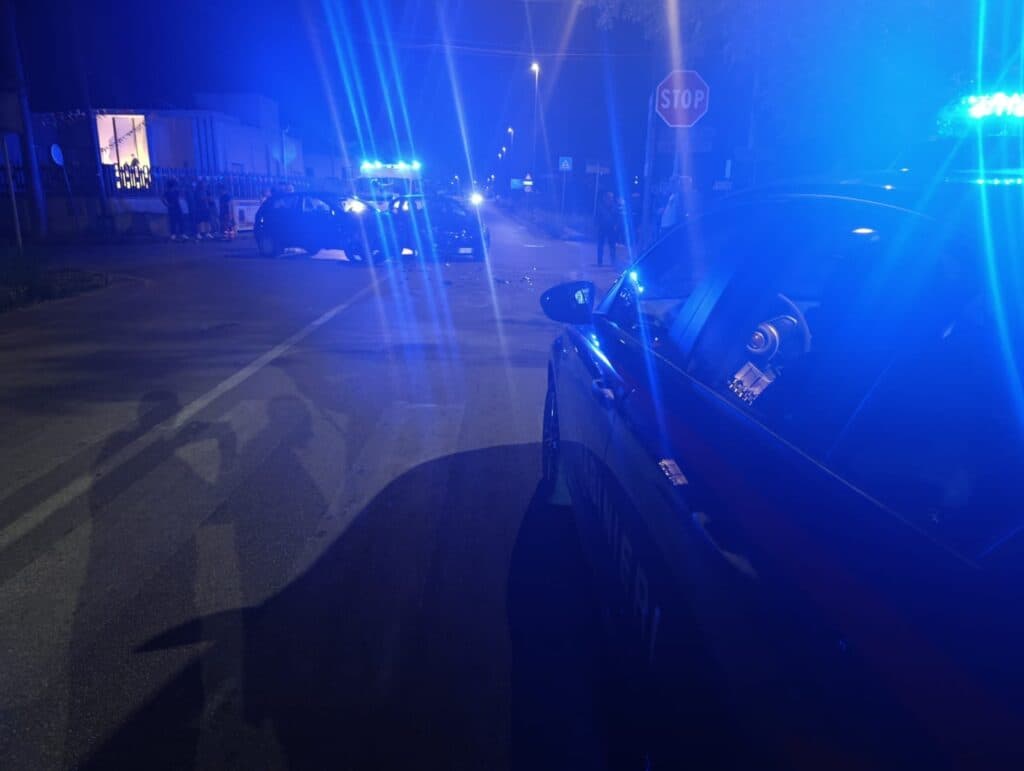 Sogliano, schianto all'incrocio: due persone finiscono in ospedale