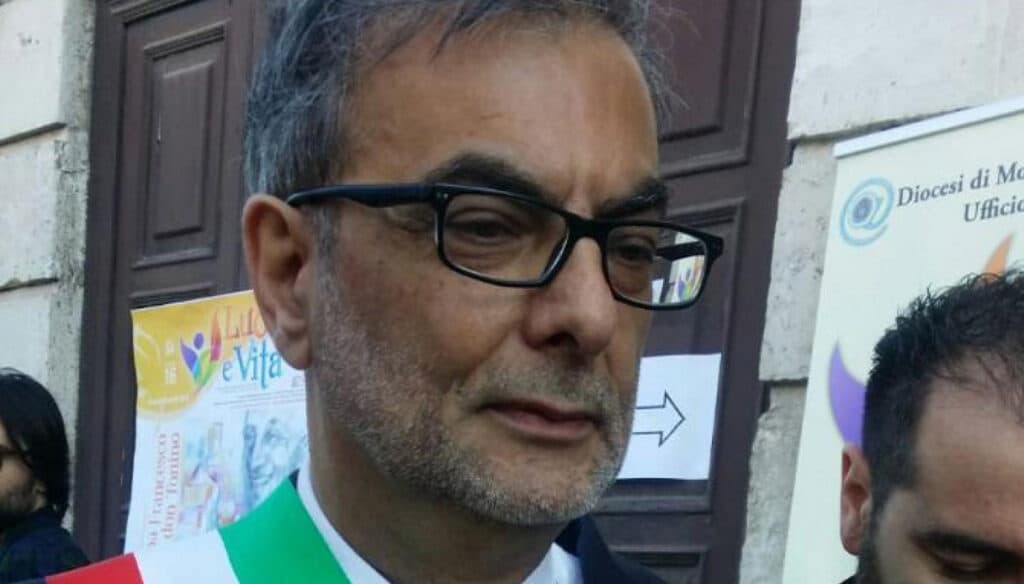 Molfetta. appalti in cambio di voti: arrestato il sindaco Minervini