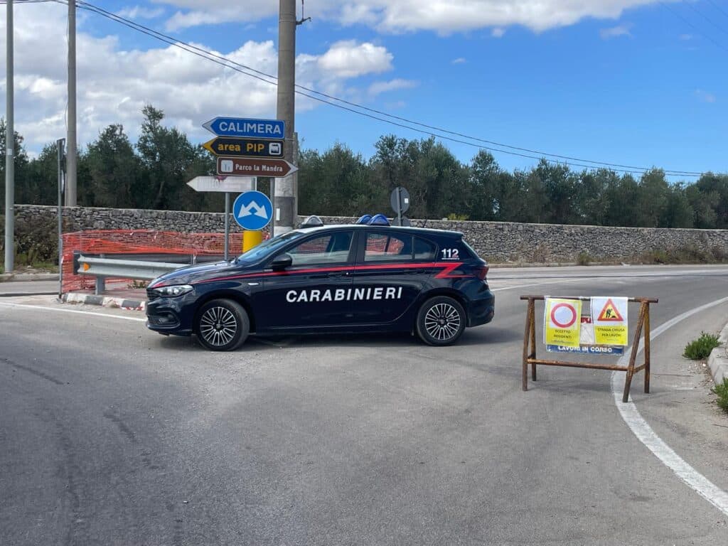 Calimera, con l'auto precipita in un fosso: muore una donna