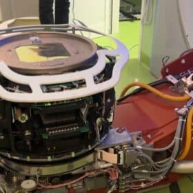 Radioterapia oncologica al Fazzi: i nuovi acceleratori ci sono, ma nessuno sa dove