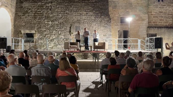 La città celebra il professore Rotella: un “Maestro di Vita” tra memoria e musica