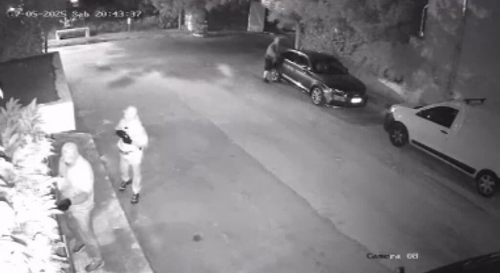 Tentano furto in abitazione a Castromediano: messi in fuga da allarme