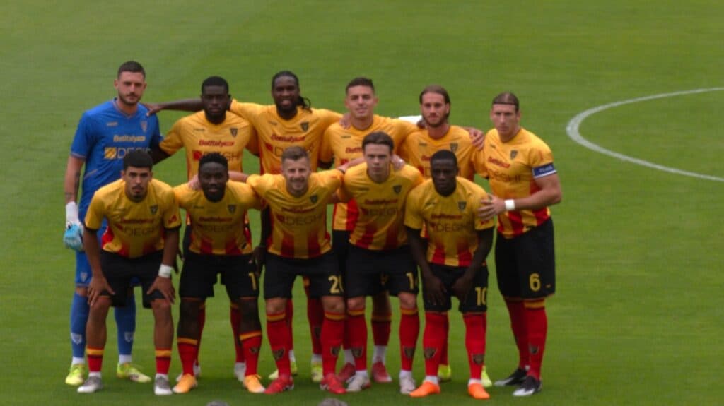 Lecce, Krstovic e Camarda piegano lo Spezia
