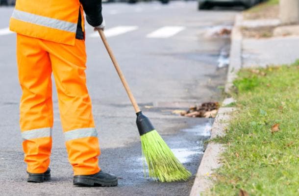 "Lavoratori dell'igiene urbana esclusi dalle tutele anti-caldo: Fiadel chiede l'integrazione dell'Ordinanza regionale"