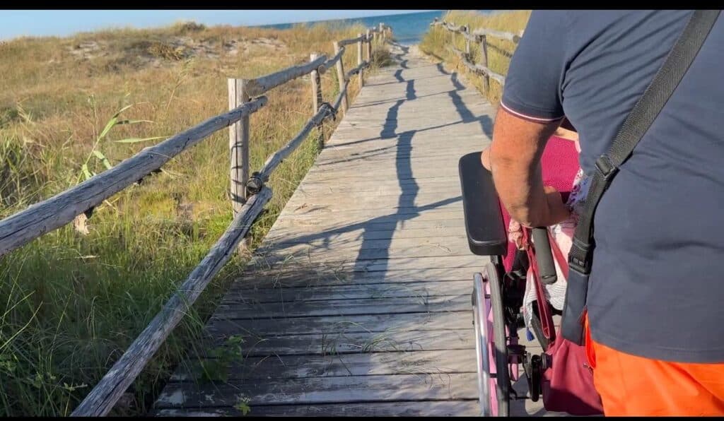 Spiaggia inaccessibile per Ludovica. E il mare diventa una chimera