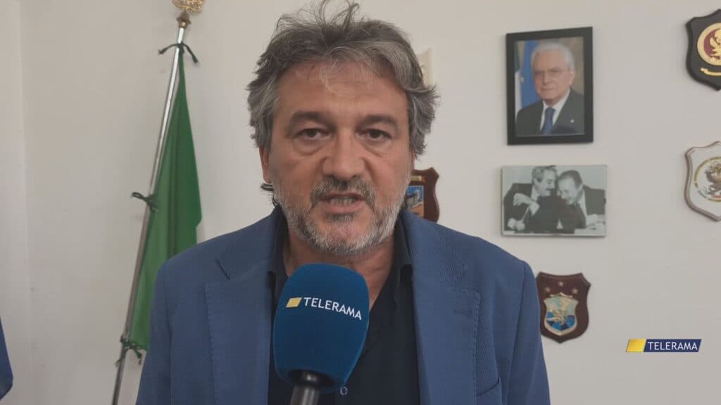 Centralino obsoleto a Lecce, 20 minuti senza risposta alla Polizia Locale