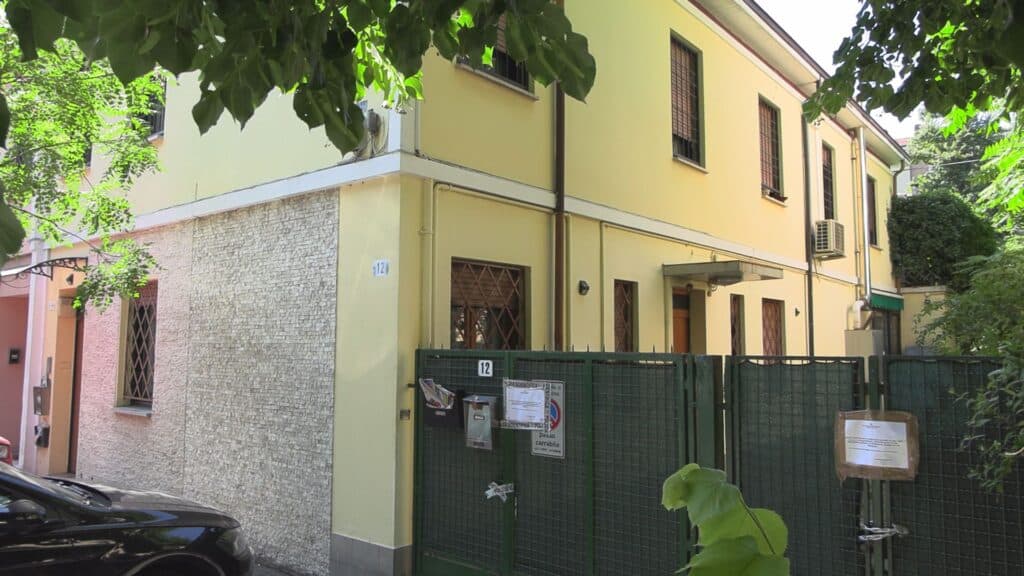 E' giallo sulla morte di uno psicoterapeuta originario di Lecce
