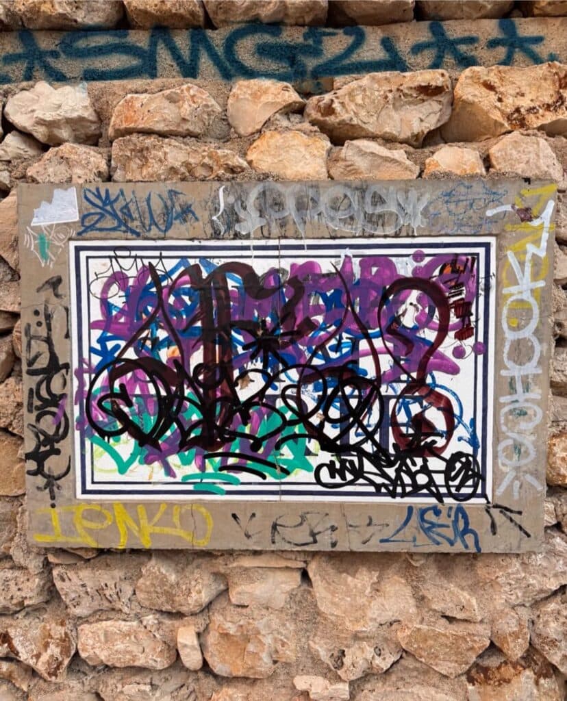Grottaglie: atti di vandalismo nel quartiere delle ceramiche
