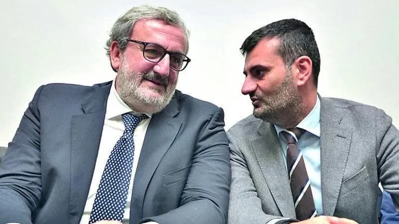 Emiliano ai suoi: “è Decaro il nuovo leader, dà lui le carte: io non mi candido”
