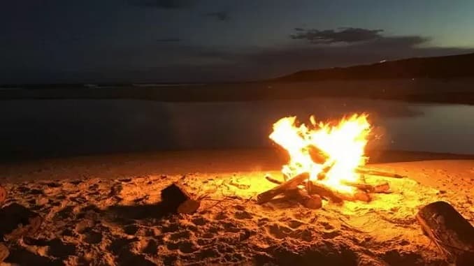 Notte di San Lorenzo in spiaggia: divertimento sì, ma in sicurezza