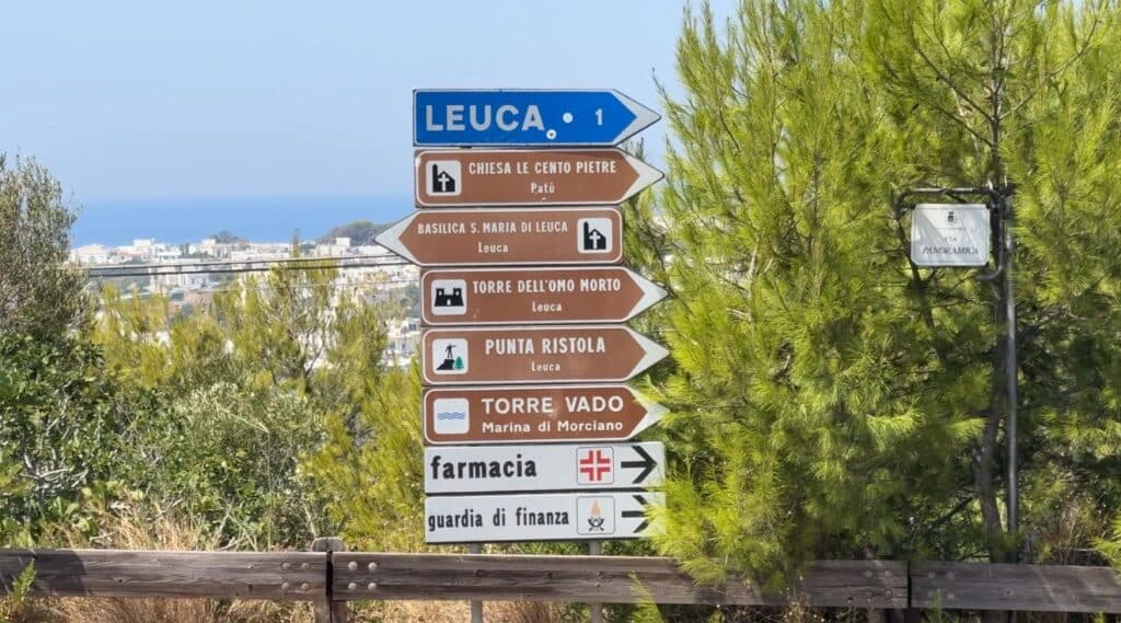 S. Maria di Leuca, vietato l'ingresso ai bus: turisti a piedi sotto il sole