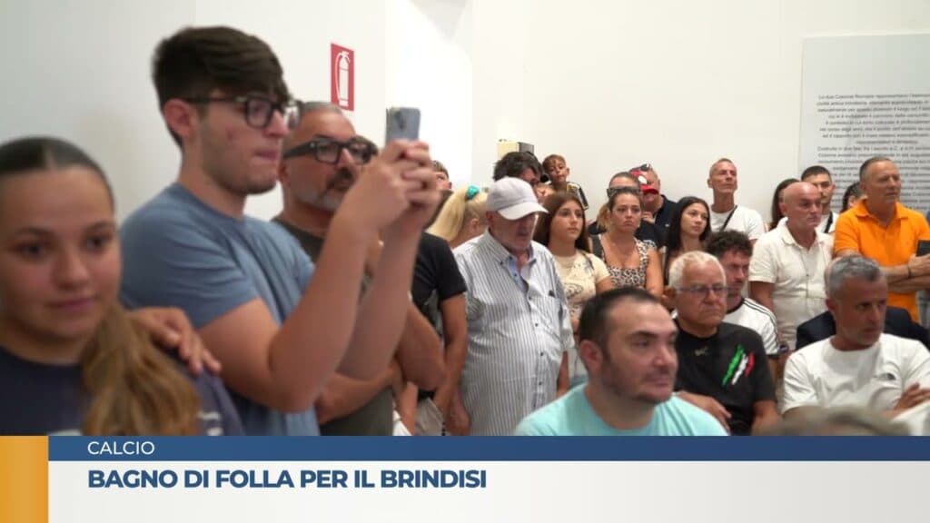 Bagno di folla per il nuovo Brindisi