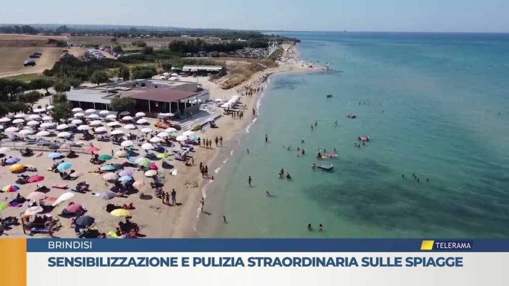 A Brindisi sensibilizzazione e pulizia straordinaria sulle spiagge