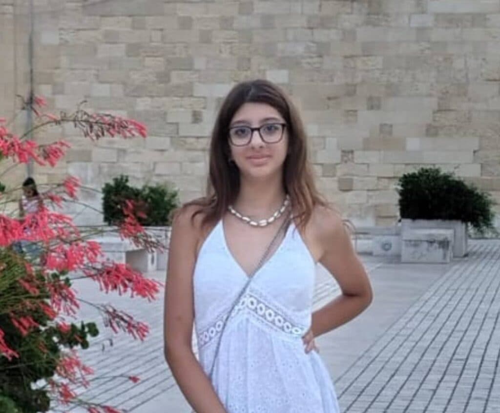 Lecce, sui social l’appello di mamma Grazia: scomparsa la figlia Aurora, 12 anni