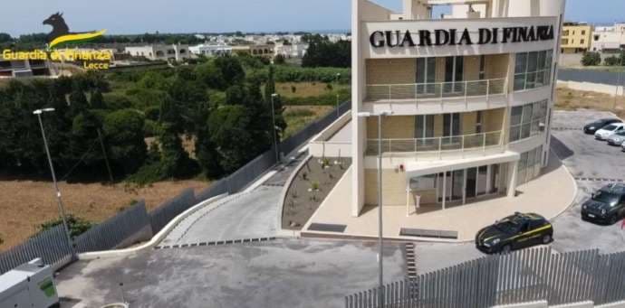 Ferito da un uomo in monopattino: giallo nella notte a Otranto
