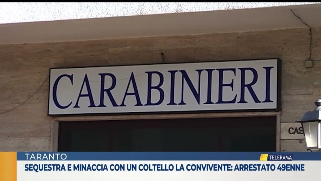 TARANTO, SI BARRICA IN CASA E MINACCIA LA MOGLIE: 49ENNE ARRESTATO