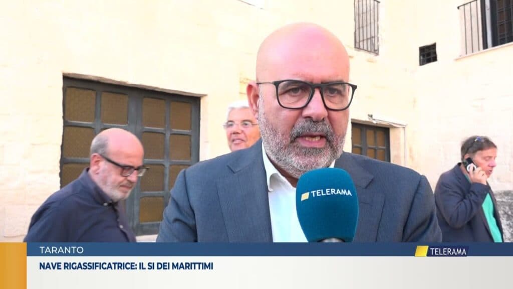 Taranto, la nave rigassificatrice: la scelta che divide