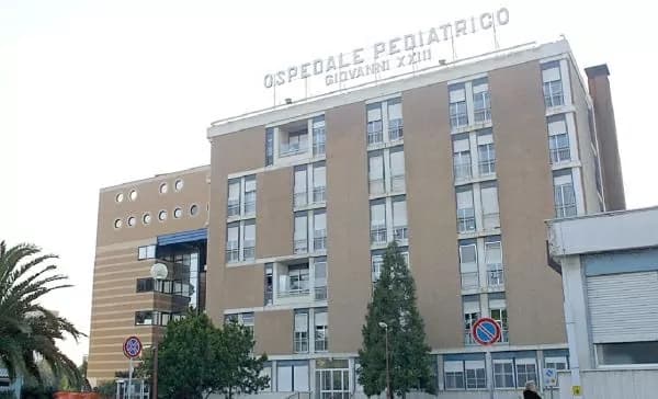 Bambino tarantino morto a Bari per sepsi: possibile responsabile il meningococco