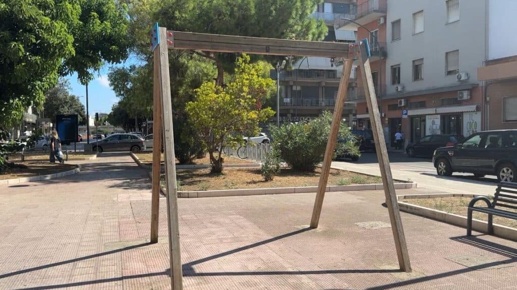 "Più decoro per piazza Ariosto": sos di residenti, commercianti e professionisti