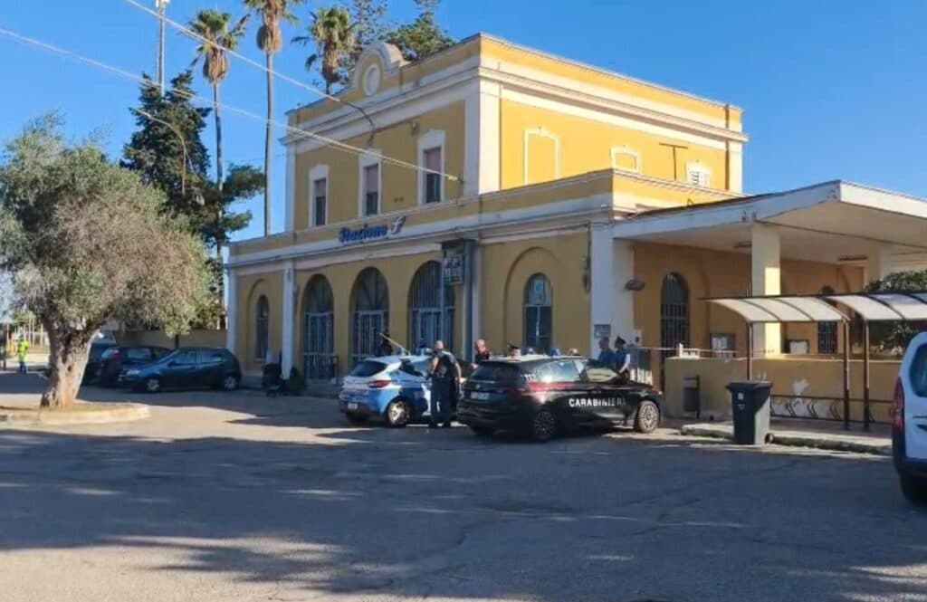 Tragedia sui binari a Trepuzzi: uomo investito e ucciso da un treno