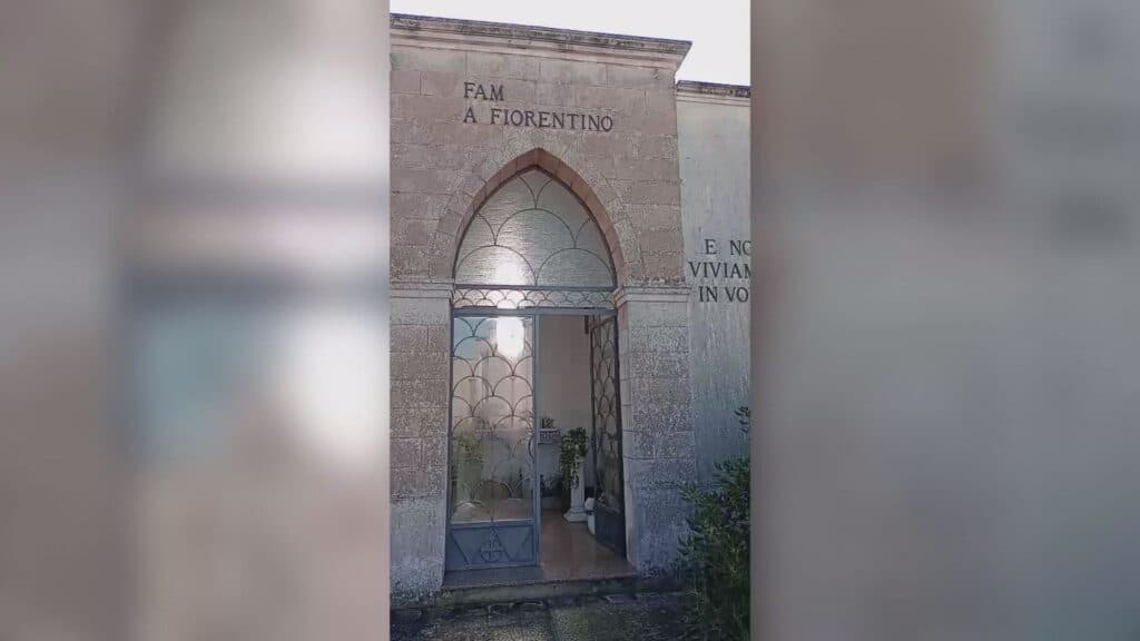 Cinque giorni di attesa per la tumulazione: la denuncia a “Dillo a Telerama”