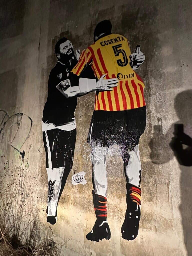 Lecce, omaggio per Fiorita: un murales in compagnia di Cosenza