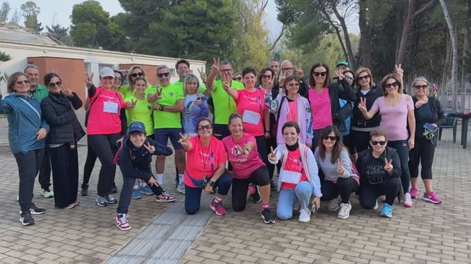 Pink Parade: una camminata per sostenere la ricerca sui tumori femminili