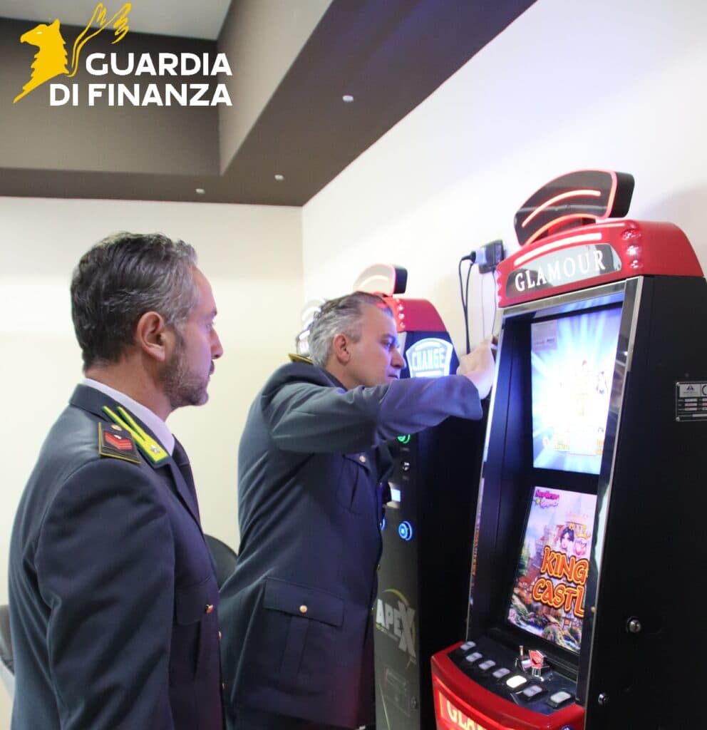 Taranto, gioco illegale: le Fiamme Gialle sequestrano 22 apparecchi