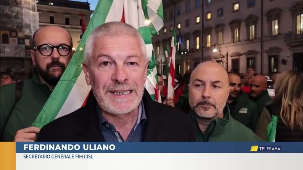 Ex Ilva, i metalmeccanici a Palazzo Chigi: emergenza