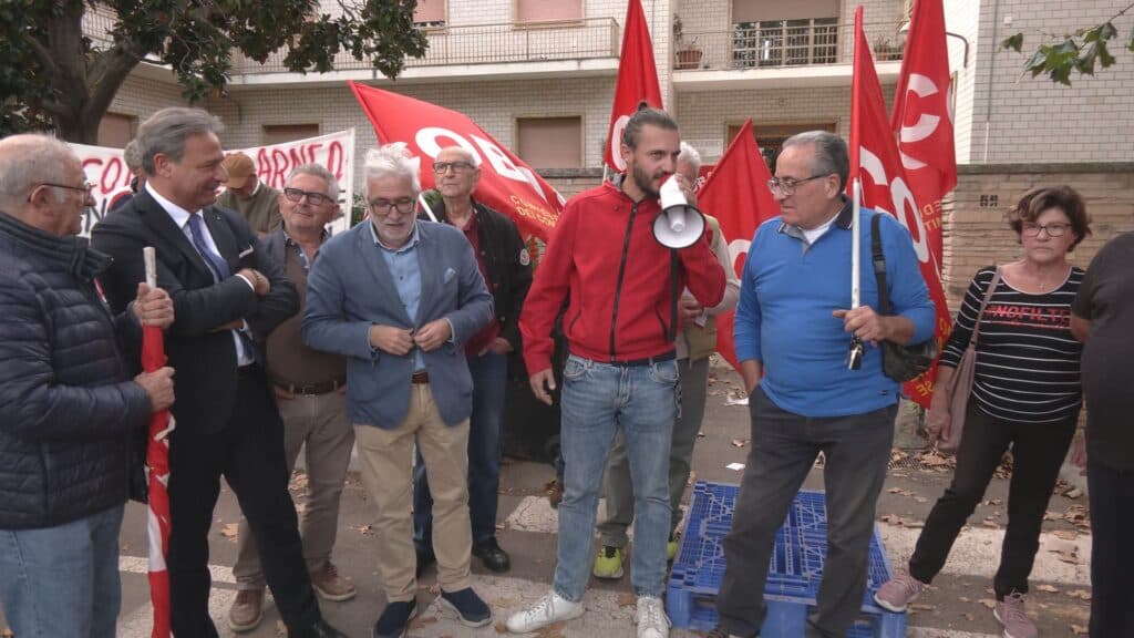 Tributo 630, a Nardò la protesta degli agricoltori davanti alla sede del Consorzio di bonifica
