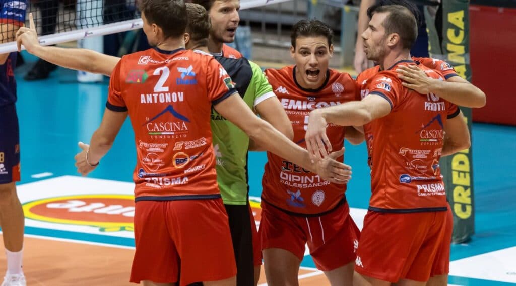 Volley A2, Taranto spaventa la capolista ma cede al tie break