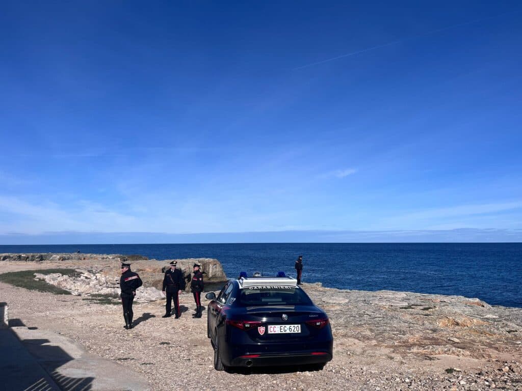 Omicidio-suicidio di Calimera, ritrovata l’auto di Najoua Minniti nelle acque di Roca