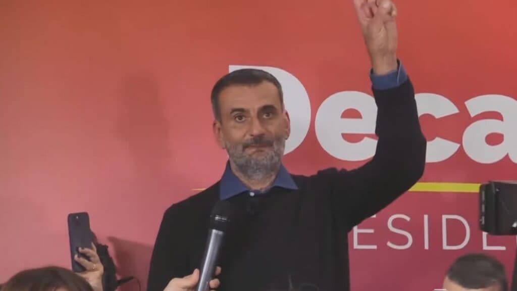 Antonio Decaro è il nuovo presidente della Regione Puglia. Assenteismo sfiora il 60 per cento