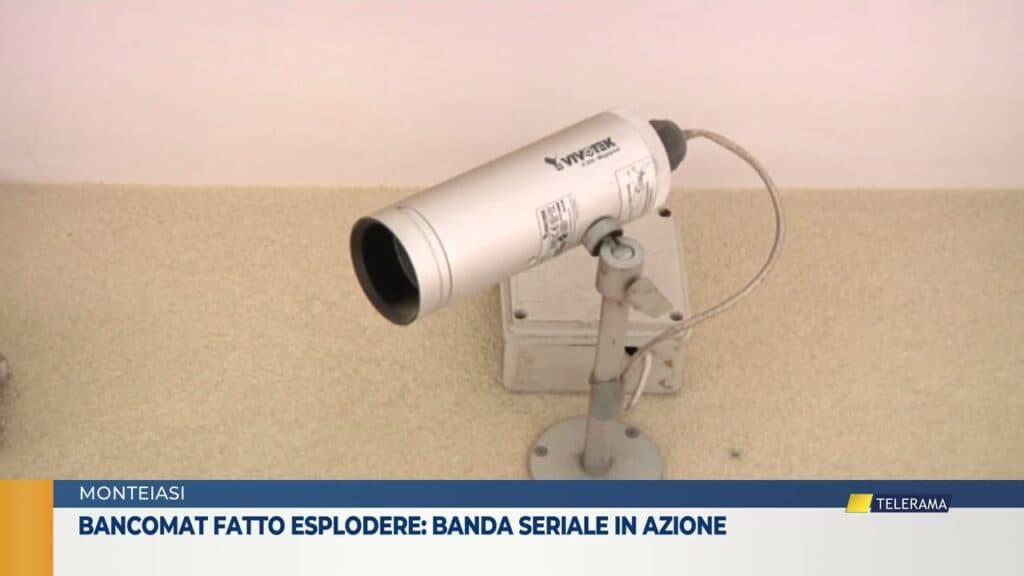 Bancomat fatto esplodere a Monteiasi: banditi in fuga con i soldi