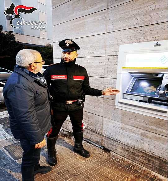 Attenzione agli scontrini bancomat: il nuovo trucco per svuotare i conti