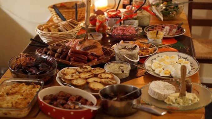 Caro Natale, quanto mi costi? Per la festa in tavola non si bada a spese