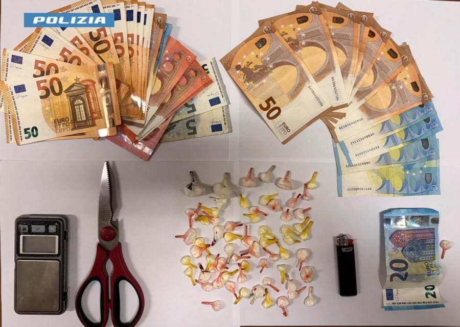 Presicce-Acquarica, 40enne arrestato per spaccio: sequestrate 64 dosi di cocaina