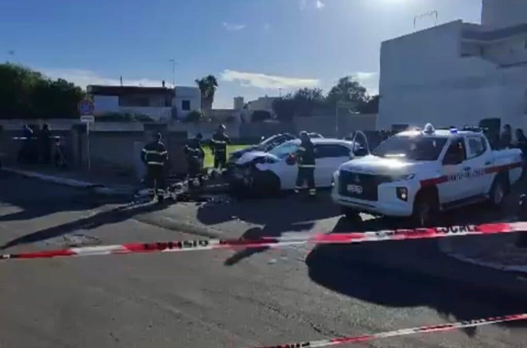 Scontro tra due auto a Leverano: un morto