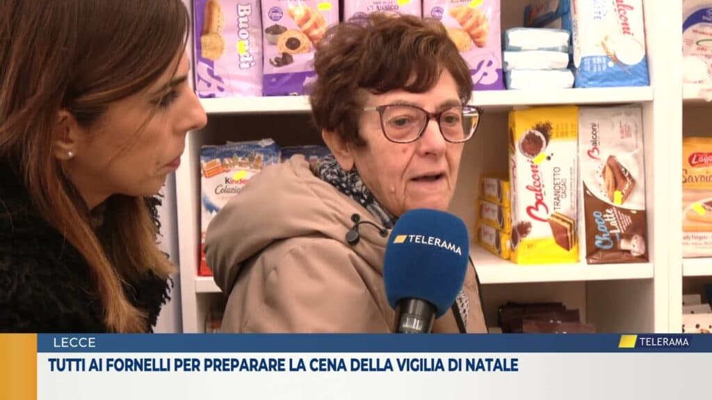 Tutti ai fornelli per preparare la cena della vigilia di Natale