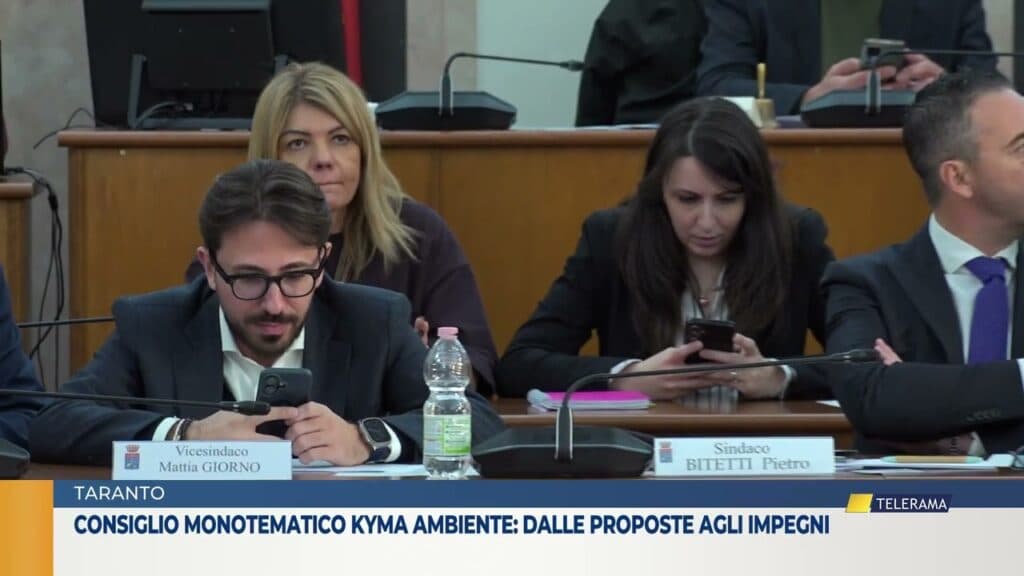 Taranto, rifiuti: proposte e impegni, l'azienda resti pubblica