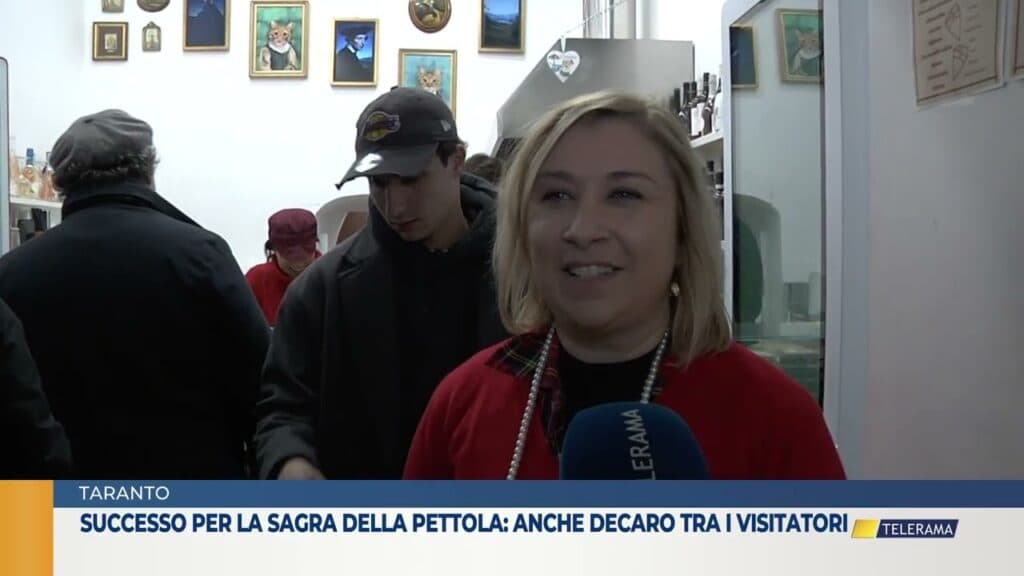 La Sagra della pettola a Taranto: tra i visitatori anche Decaro