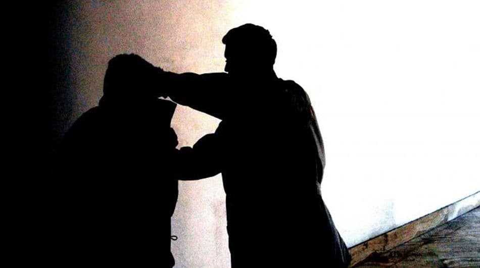 Lizzanello, botte alla madre: arrestato 38enne per maltrattamenti in famiglia